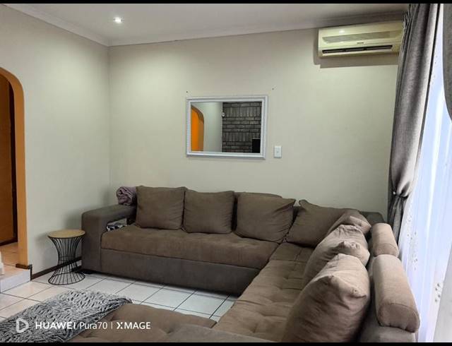 3 BEDROOM HOUSE FOR SALE IN SHALLCROSS